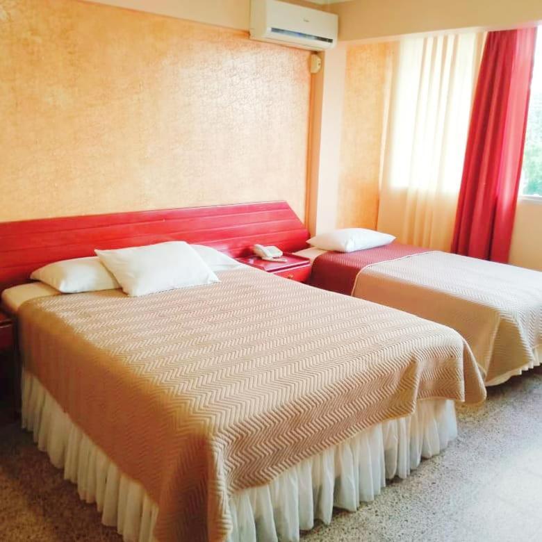 Hotel 7 Calles Santa Cruz de La Sierra Zewnętrze zdjęcie