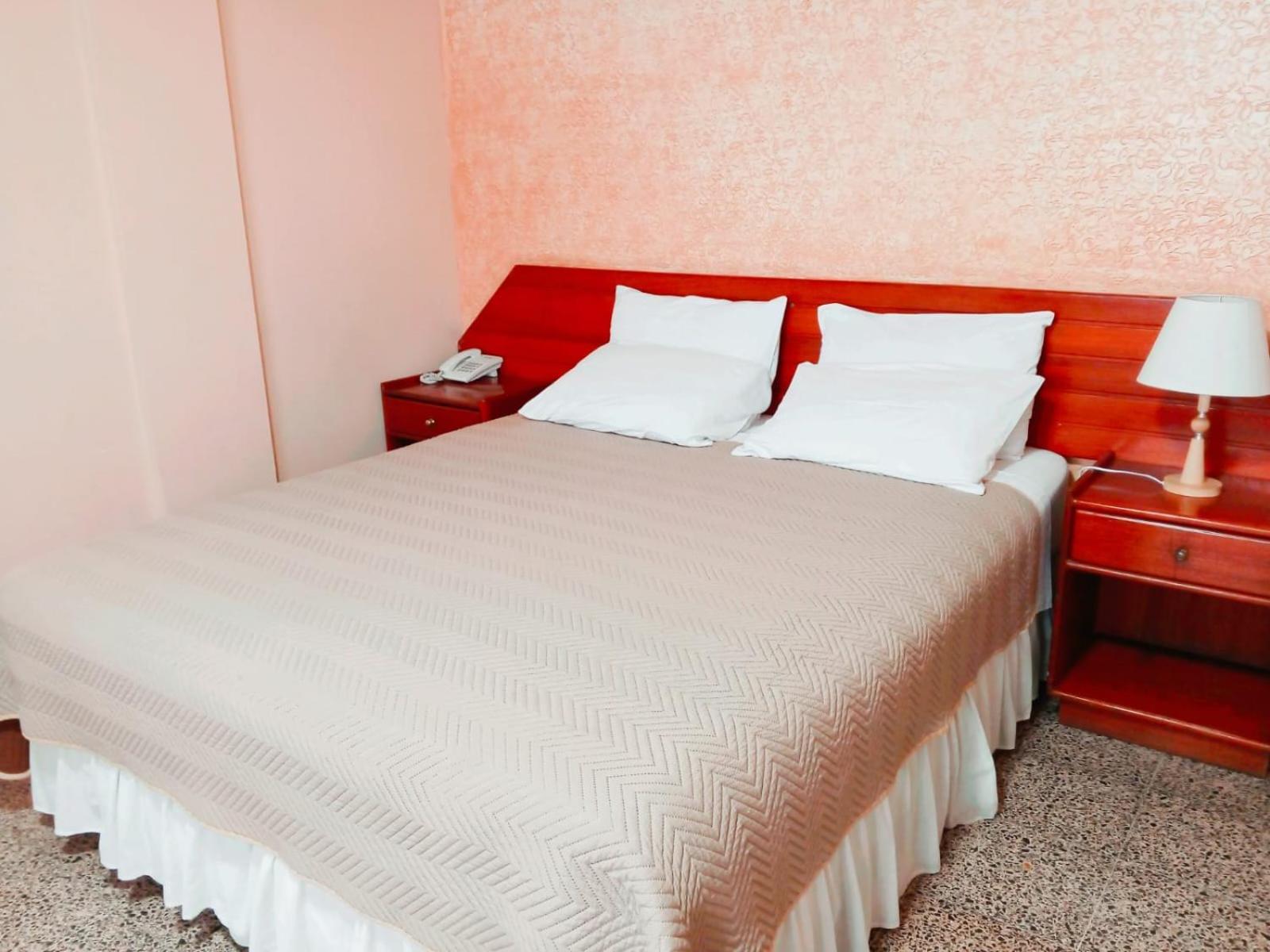 Hotel 7 Calles Santa Cruz de La Sierra Zewnętrze zdjęcie