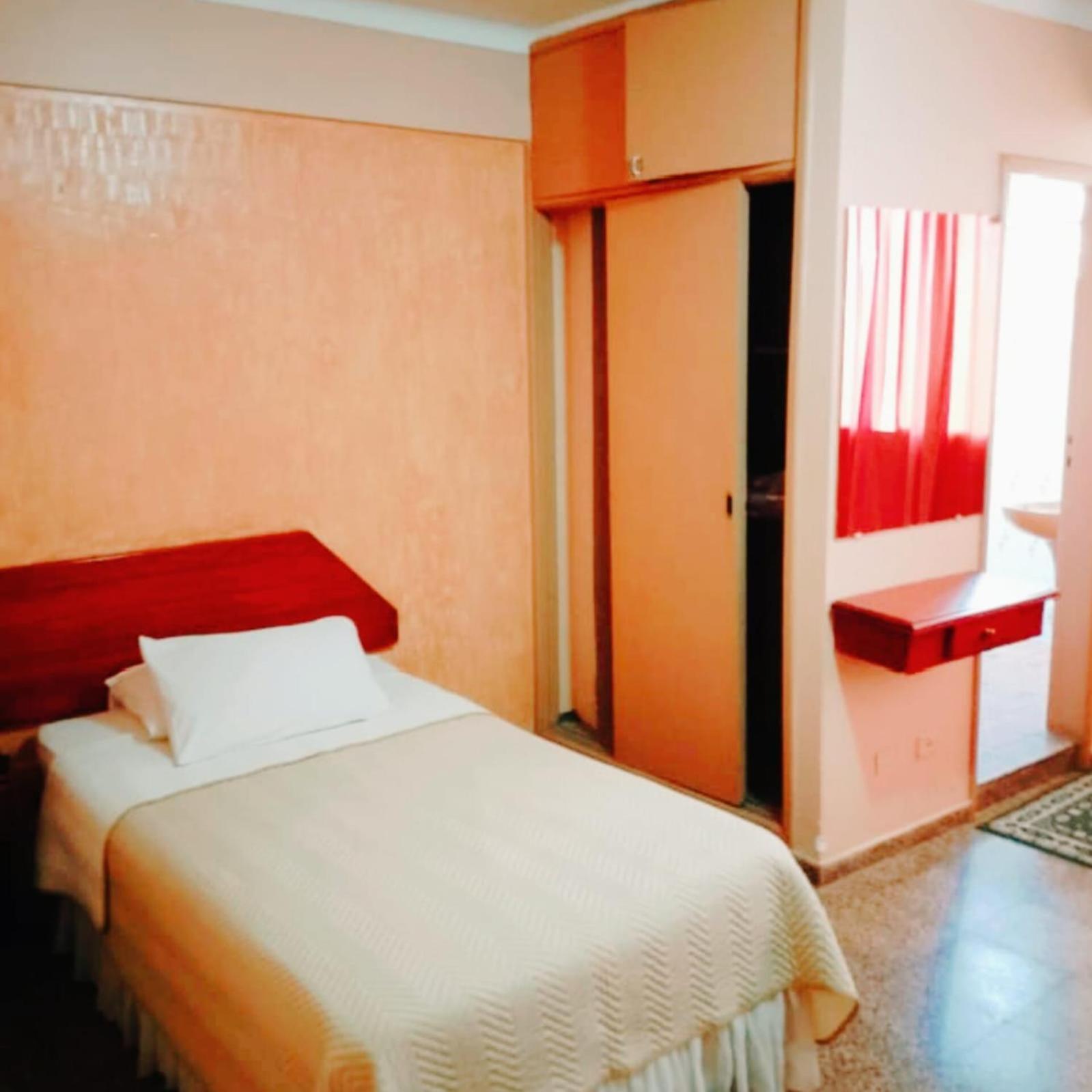 Hotel 7 Calles Santa Cruz de La Sierra Zewnętrze zdjęcie